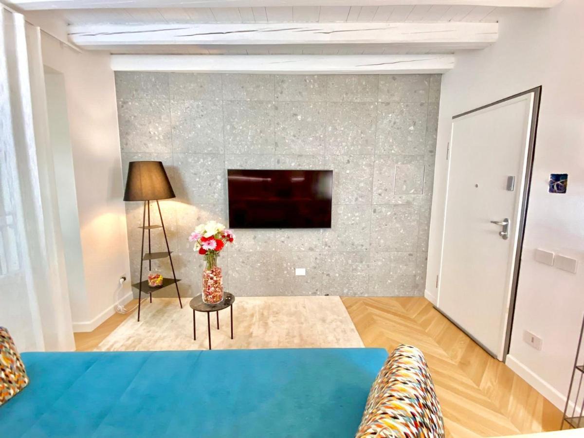 1Min Da Lago E Duomo Prestigioso Appartamento Como Ngoại thất bức ảnh