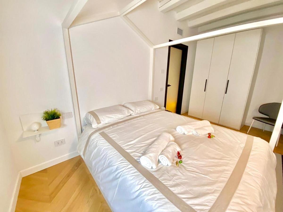 1Min Da Lago E Duomo Prestigioso Appartamento Como Ngoại thất bức ảnh